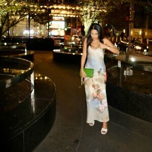 BRYONY ROSALIA DRESS IN SUNRISE BLUE
ALLSAINTS worn once, perfect condition